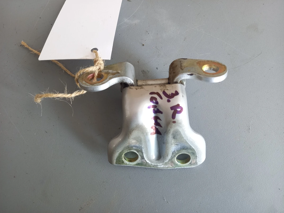 Панта врата задна дясна горна Хюндай Теракан 