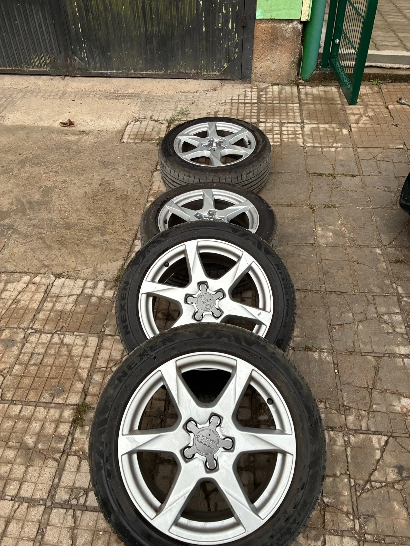 Гуми с джанти 190/50R17