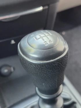 Kia Ceed 1.4i Фабрична газ* Напълно обслужена* , снимка 14