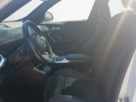 BMW iX1 xDrive30, снимка 6