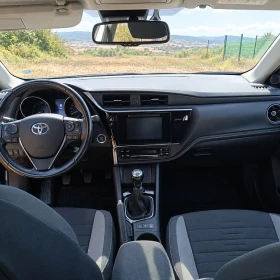Toyota Auris, снимка 7