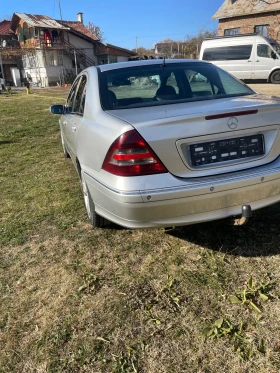 Mercedes-Benz C 270 Авангард , снимка 4