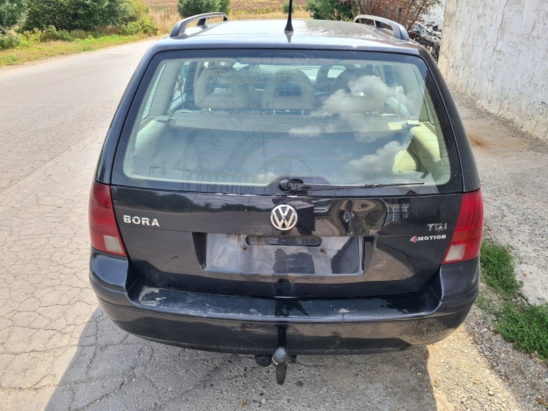 VW Bora 1.9TDI 116к.с 4X4, снимка 4 - Автомобили и джипове - 47659804