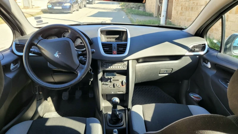 Peugeot 207 1.4i, снимка 6 - Автомобили и джипове - 47820914