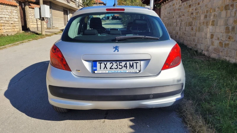 Peugeot 207 1.4i, снимка 4 - Автомобили и джипове - 47820914