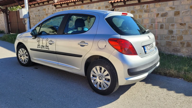 Peugeot 207 1.4i, снимка 5 - Автомобили и джипове - 47820914