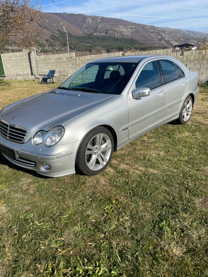 Mercedes-Benz C 270 Авангард , снимка 2 - Автомобили и джипове - 48113187