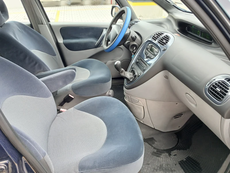 Citroen Xsara picasso 2.0HDI, снимка 9 - Автомобили и джипове - 49562586