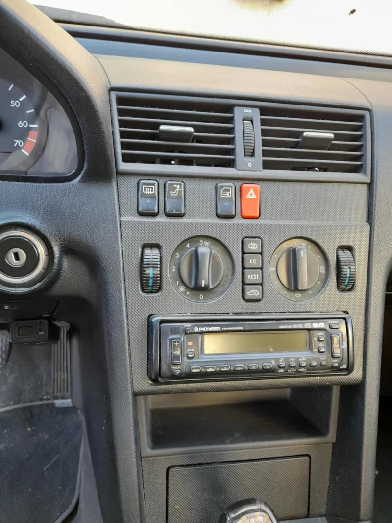 Mercedes-Benz C 220, снимка 14 - Автомобили и джипове - 52437408