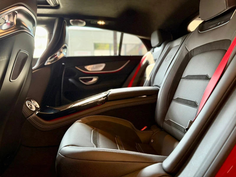 Mercedes-Benz GT 63S Peformance* Ceramic* Carbon* Лизинг* Burm High, снимка 14 - Автомобили и джипове - 52163845