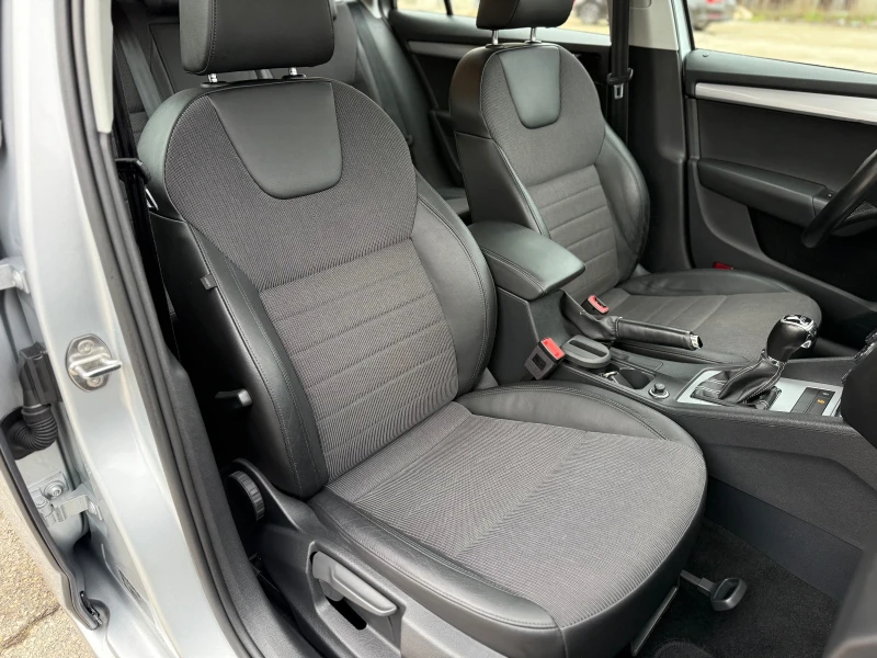Skoda Octavia 2.0TDi / DSG / 4x4, снимка 10 - Автомобили и джипове - 52698029