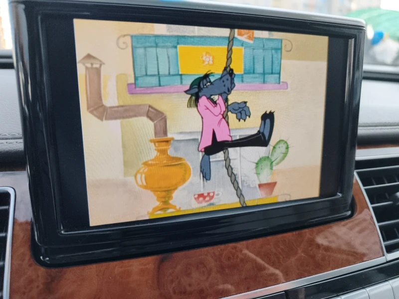 Audi A8, снимка 8 - Автомобили и джипове - 52965223