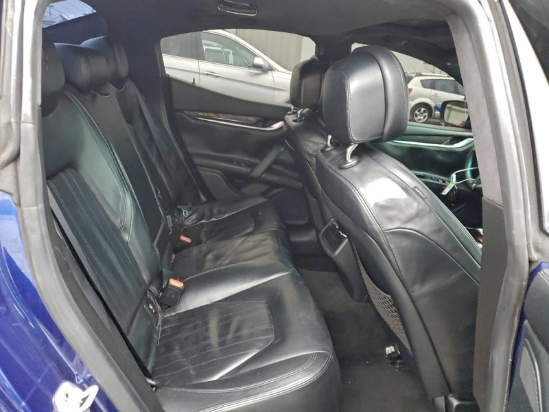 Maserati Ghibli S| Q4| KEYLESS| ПОДГРЕВ, снимка 10 - Автомобили и джипове - 53175345