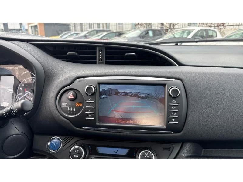 Toyota Yaris 1.5HSD LUNA PLUS, снимка 15 - Автомобили и джипове - 53465478