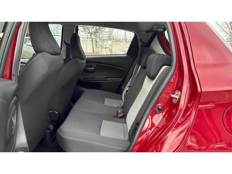 Toyota Yaris 1.5HSD LUNA PLUS, снимка 11 - Автомобили и джипове - 53465478