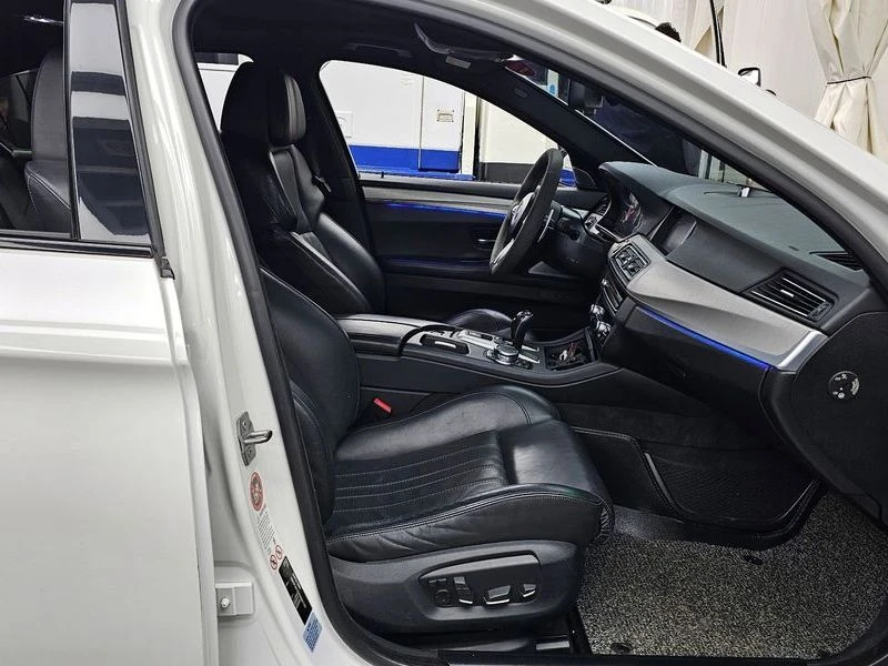 BMW M5 M5 Sedan| 560к.с.| ВКЛ.ТЕХНОТЕСТ, снимка 11 - Автомобили и джипове - 55096440