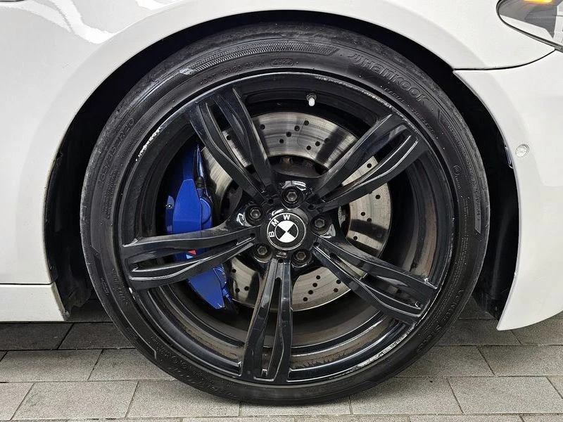 BMW M5 M5 Sedan| 560к.с.| ВКЛ.ТЕХНОТЕСТ, снимка 5 - Автомобили и джипове - 55096440