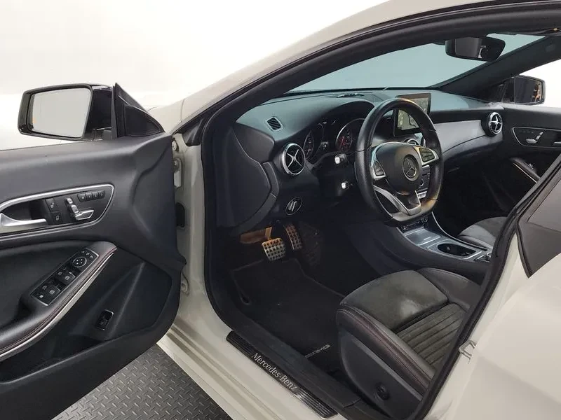 Mercedes-Benz CLA 250  4Matic, снимка 10 - Автомобили и джипове - 55653957