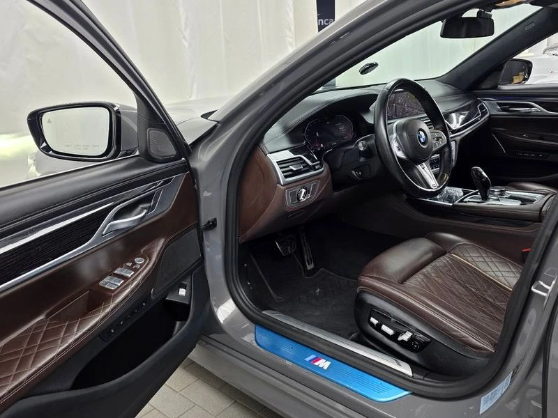 BMW 740 740Li xDrive M Sports   Крайна Цена, снимка 10 - Автомобили и джипове - 55963897