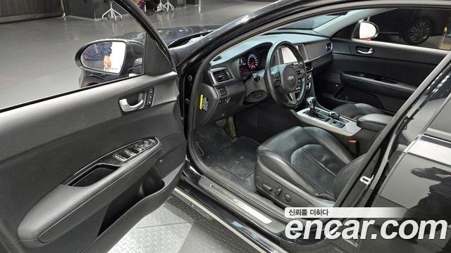 Kia K5, снимка 10 - Автомобили и джипове - 56082257