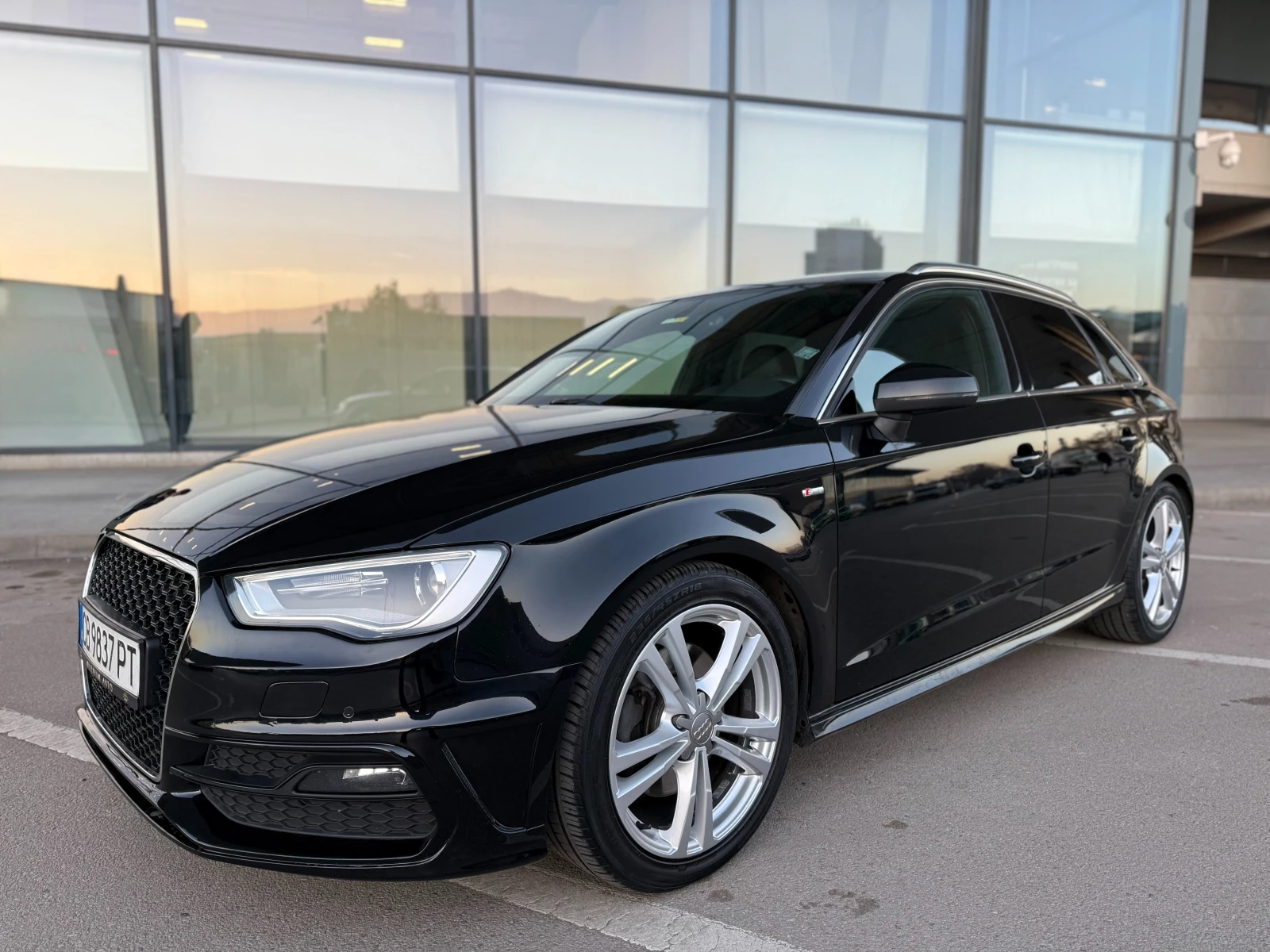 Audi A3 6 МЕСЕЦА ГАРАНЦИЯ/2.0TDI Quattro 184к.с. S Line, снимка 1