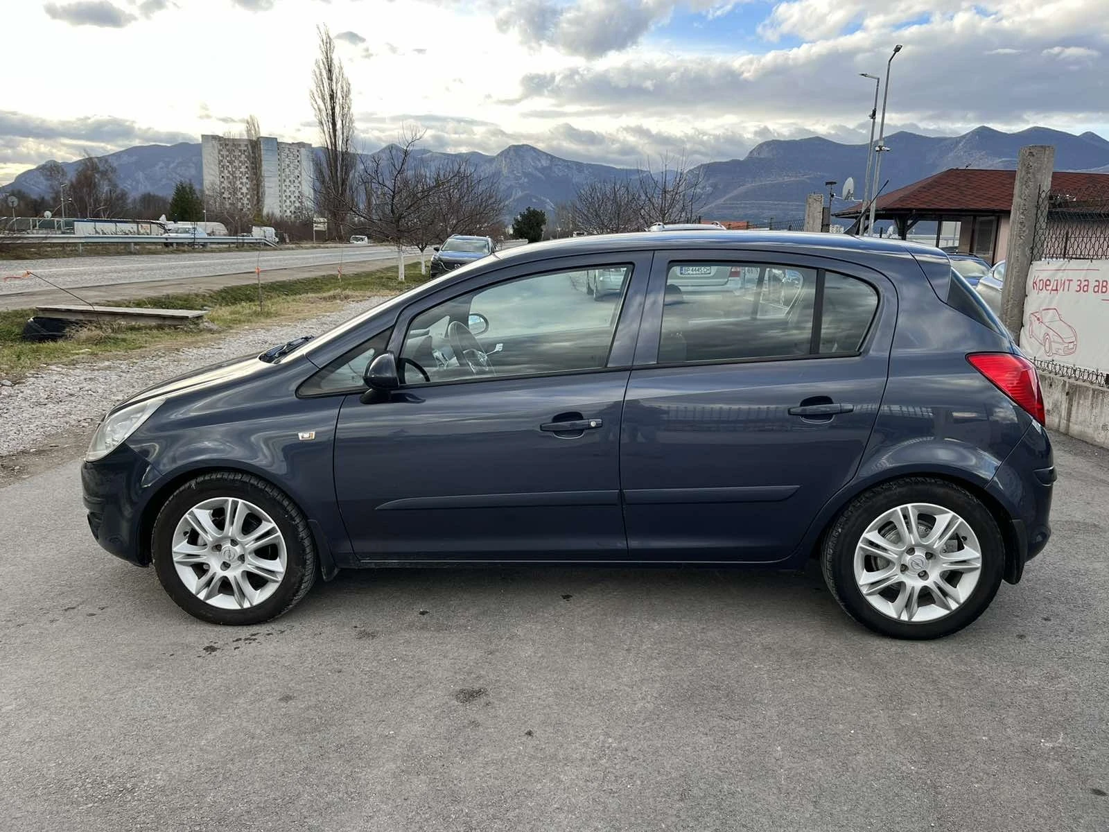 Opel Corsa 1.0I 60кс EURO 4 КЛИМАТИК  - изображение 6