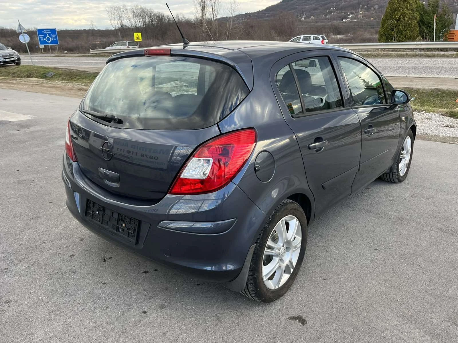 Opel Corsa 1.0I 60кс EURO 4 КЛИМАТИК  - изображение 4