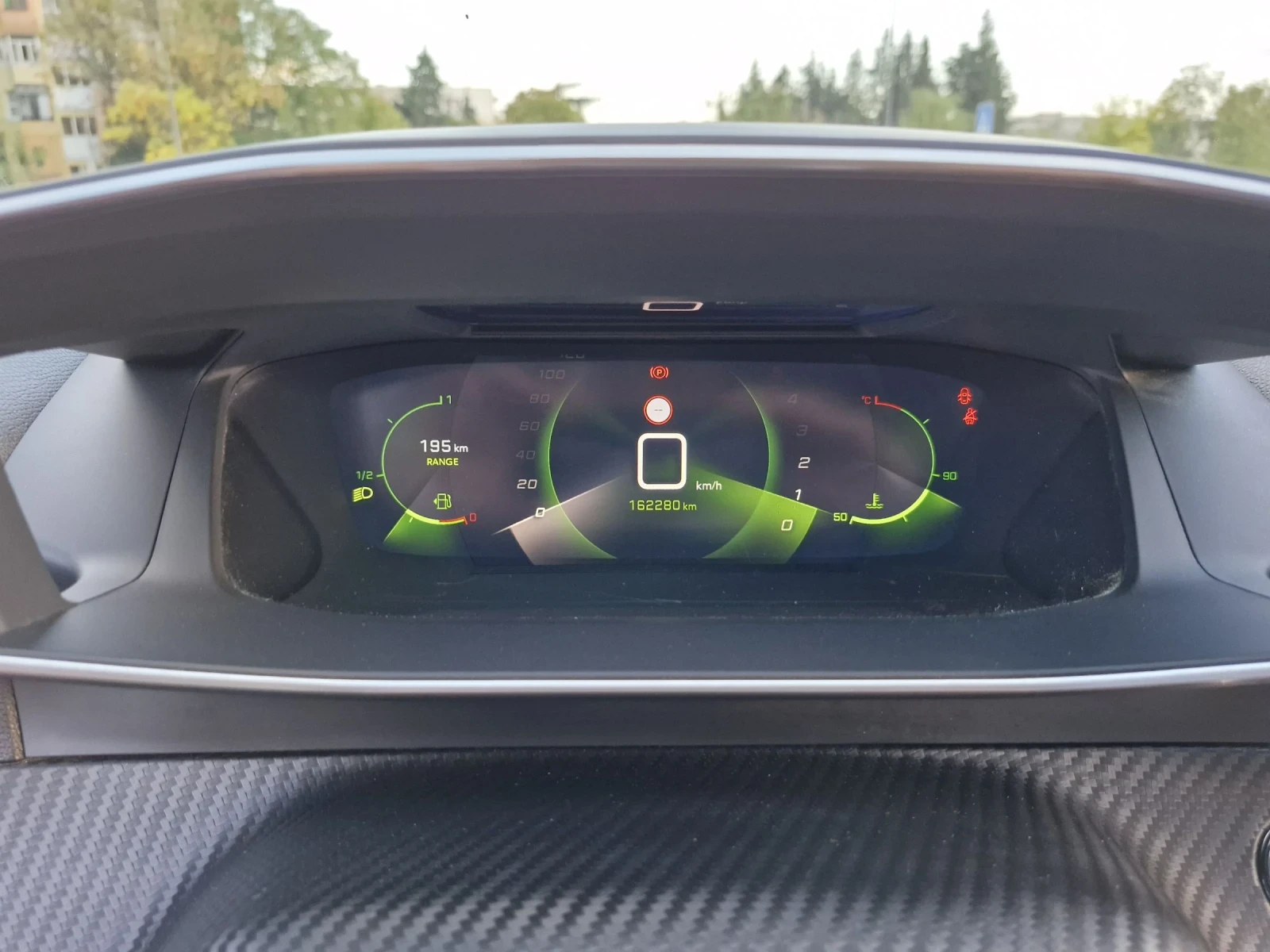 Peugeot 2008 1.5 HDi ALLURE  - изображение 10