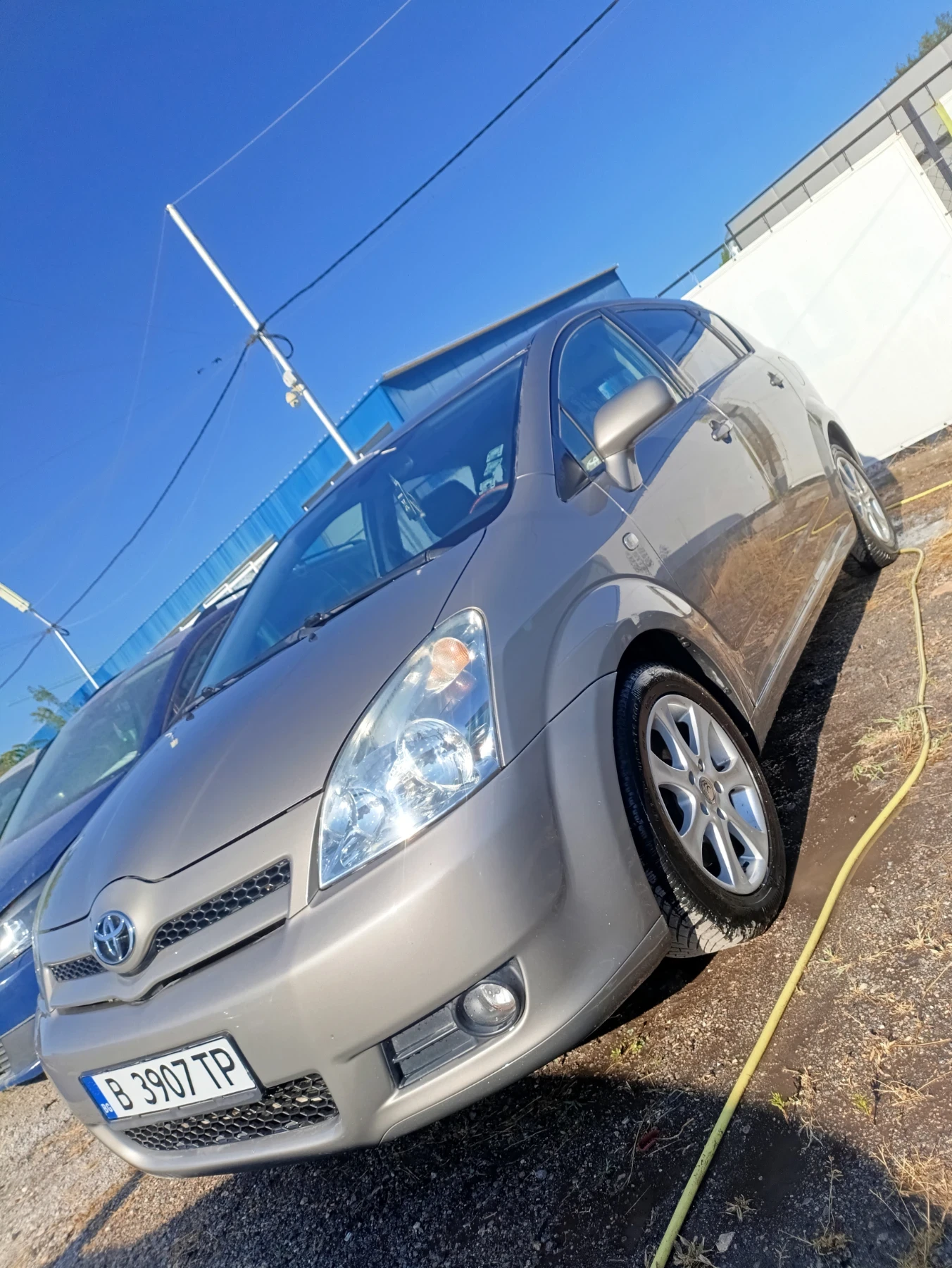 Toyota Corolla verso  - изображение 3