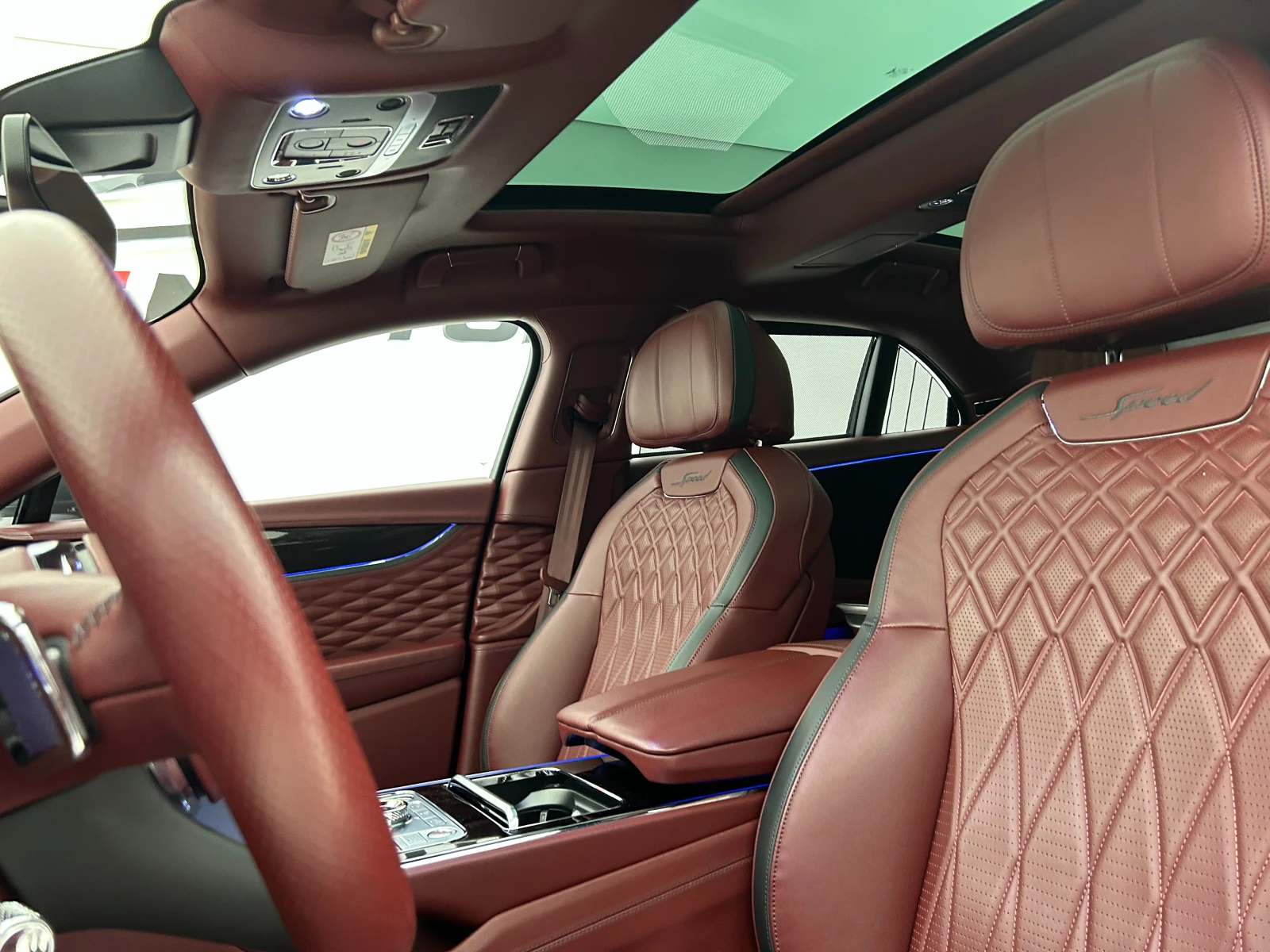 Bentley Flying Spur Speed - изображение 8