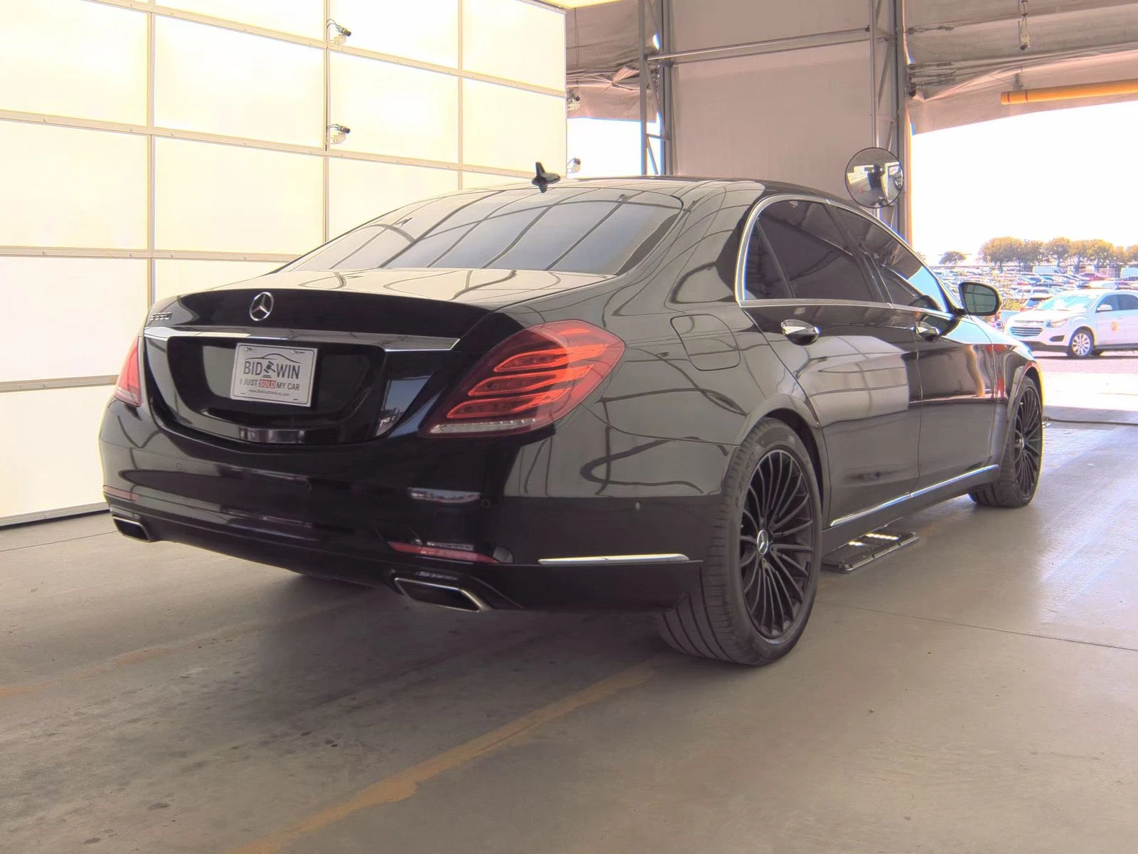 Mercedes-Benz S 500 BURMESTER* ОБДУХВАНЕ* ДИСТРОНИК* 360КАМЕРА* ПАНОРА - изображение 2