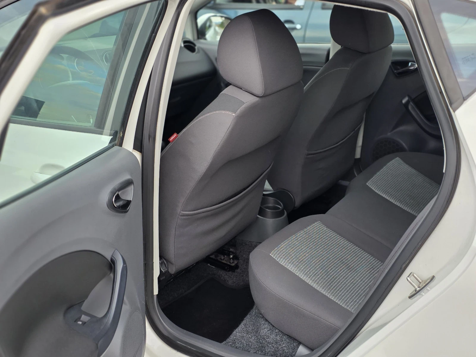 Seat Ibiza 1.4tdi 80Hp Лизинг - изображение 10