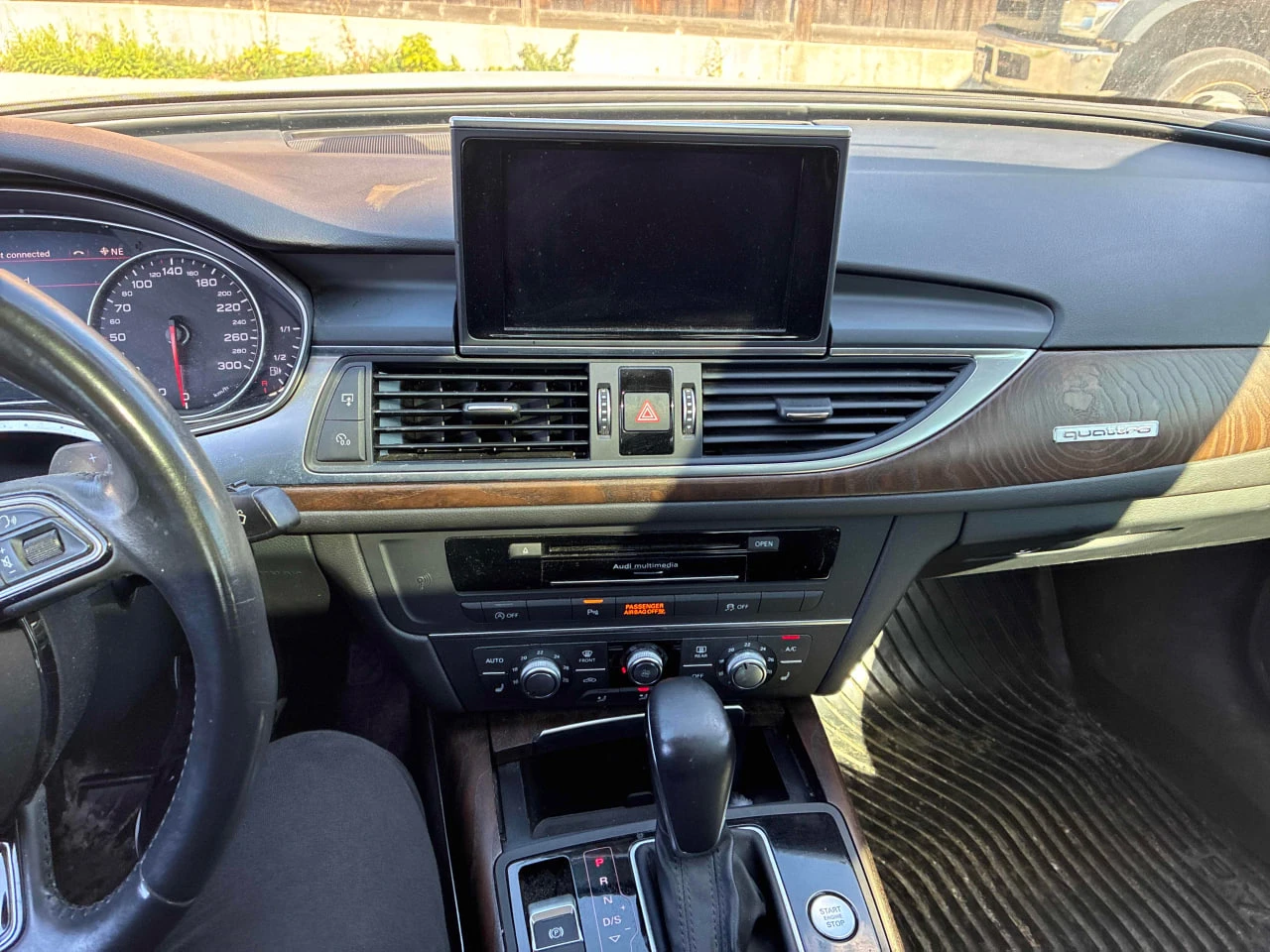 Audi A6 * АВТО КРЕДИТ* ЦЕНА ДО БГ * СЕРВИЗНА ИСТОРИЯ *  - изображение 9