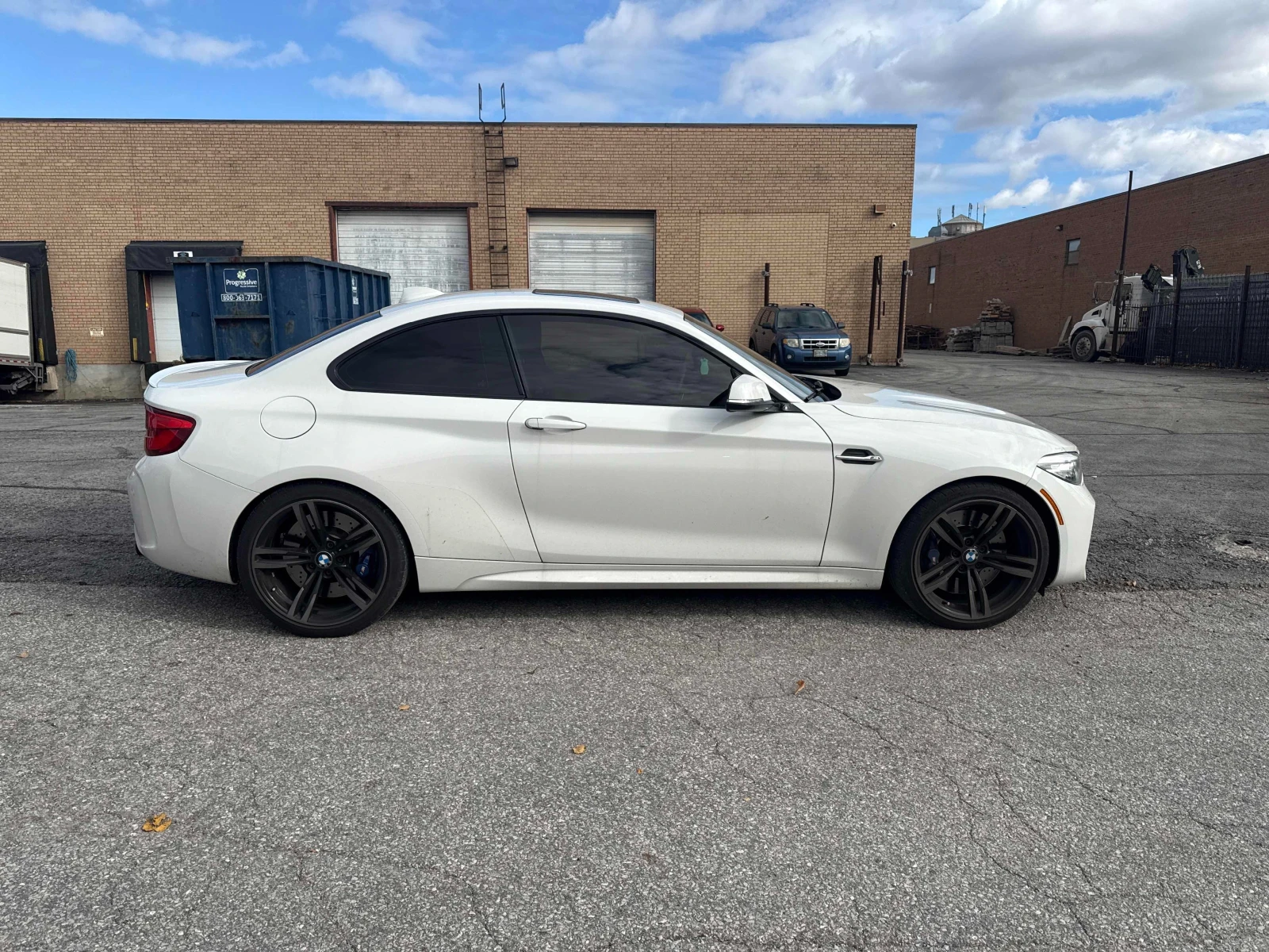 BMW M2 * * CARFAX * *   * *  | Mobile.bg   4