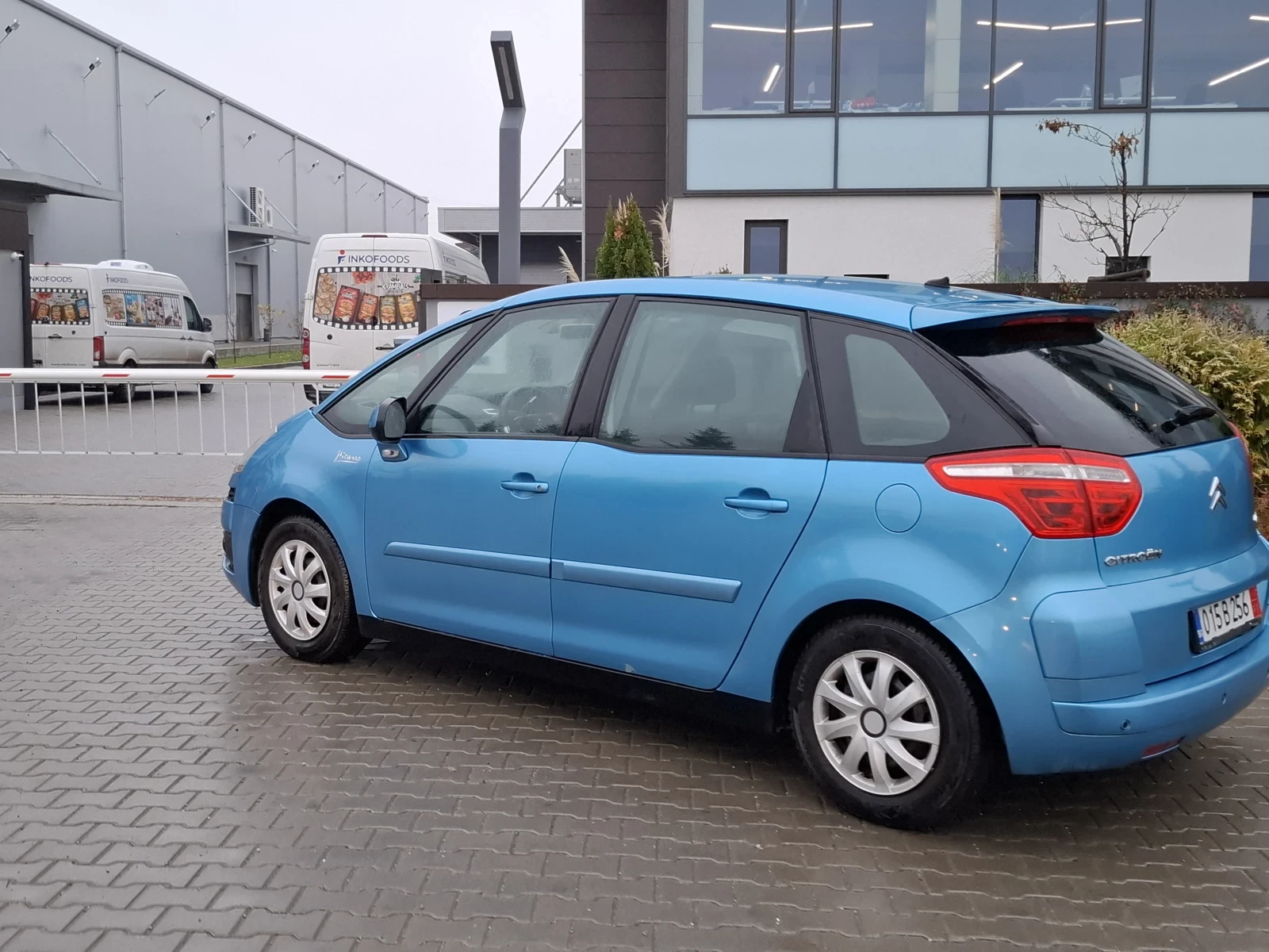 Citroen C4 Picasso 2.0HDI* (136кс)* * AВТОМАТИК* * HОВ ВНОС* *  - изображение 6
