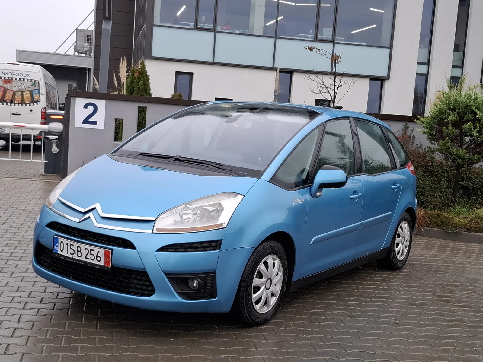 Citroen C4 Picasso 2.0HDI* (136кс)* * AВТОМАТИК* * HОВ ВНОС* *  - изображение 4