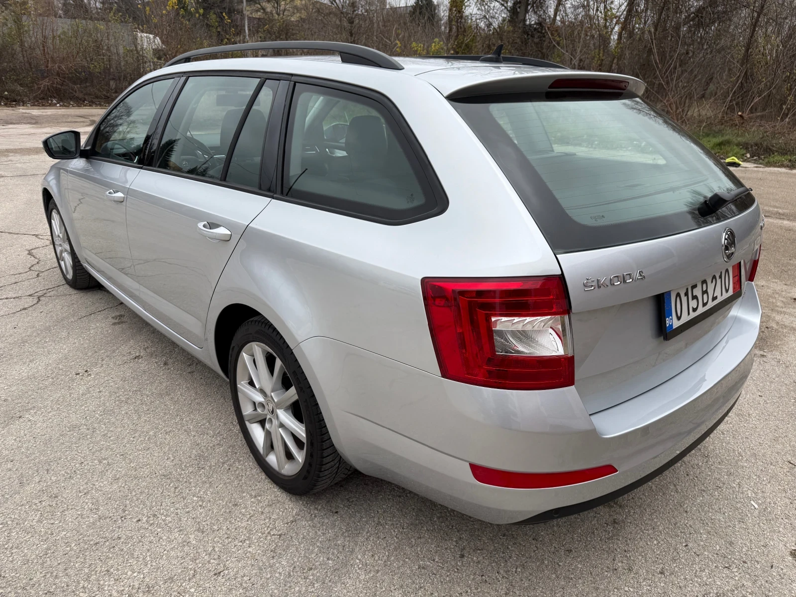 Skoda Octavia 2.0TDi / DSG / 4x4 - изображение 5