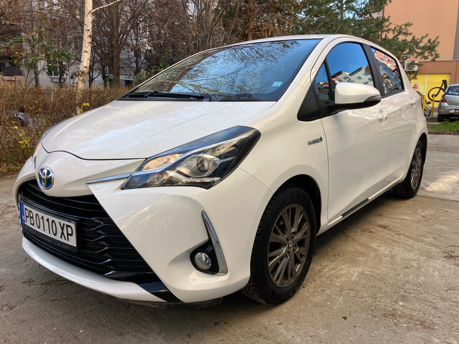 Toyota Yaris 1.5 Hybrid 5D Fancy / Luna Гаранция - изображение 4