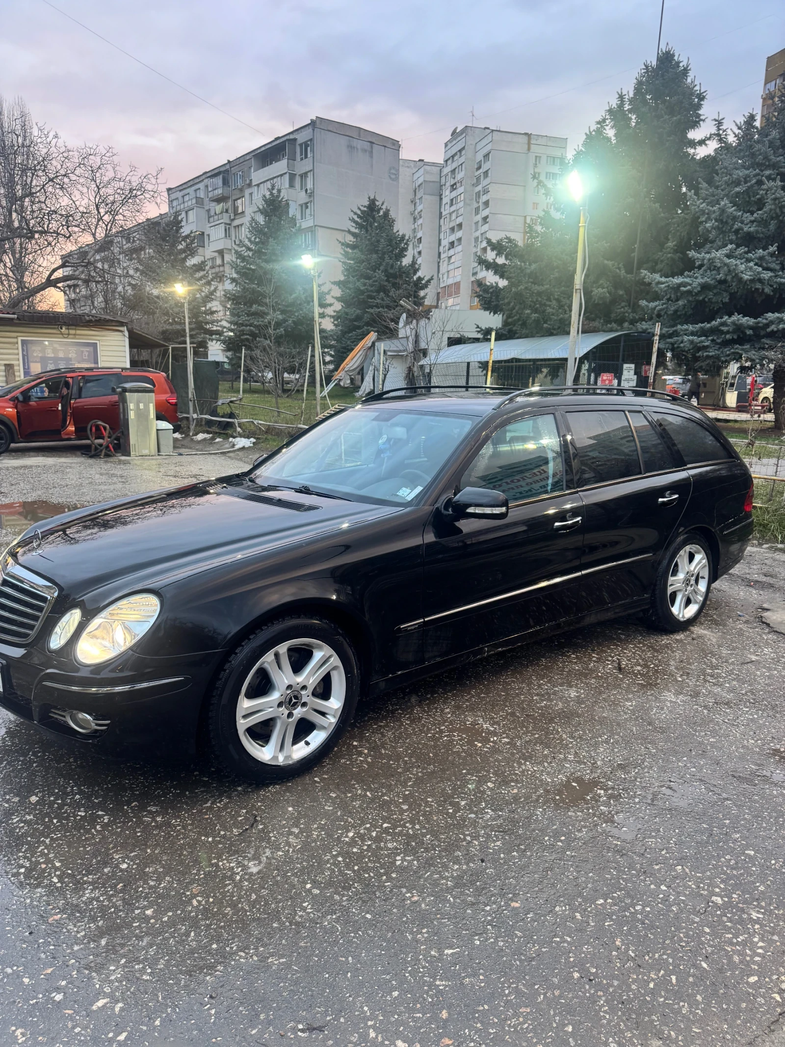 Mercedes-Benz E 320 CDI фейслифт в много добро състояние - изображение 4