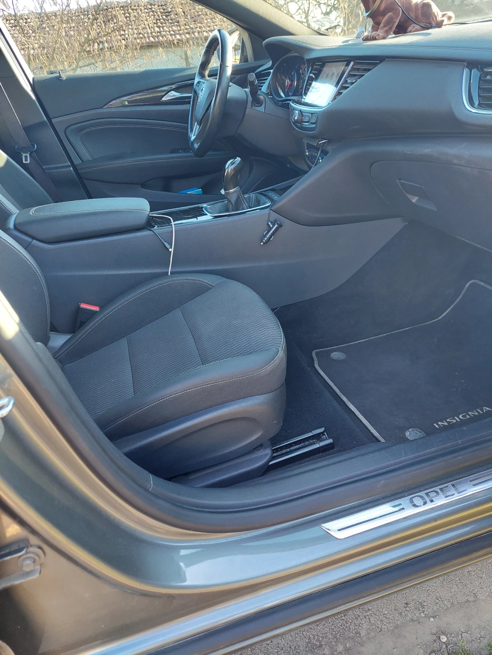 Opel Insignia Grand Sport, снимка 4 - Автомобили и джипове - 53962670