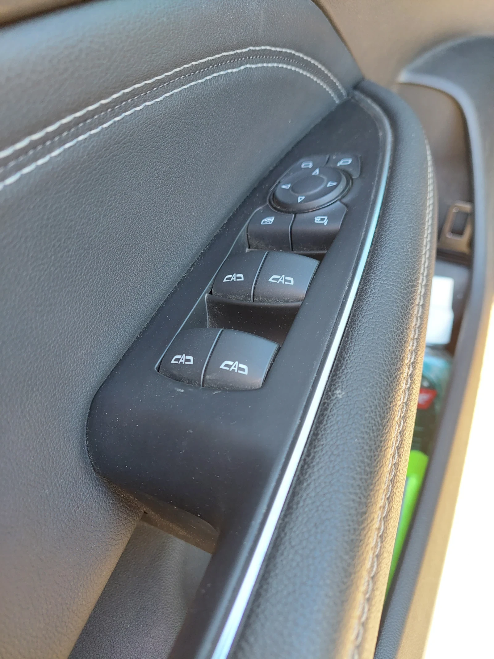 Opel Insignia Grand Sport, снимка 10 - Автомобили и джипове - 53962670