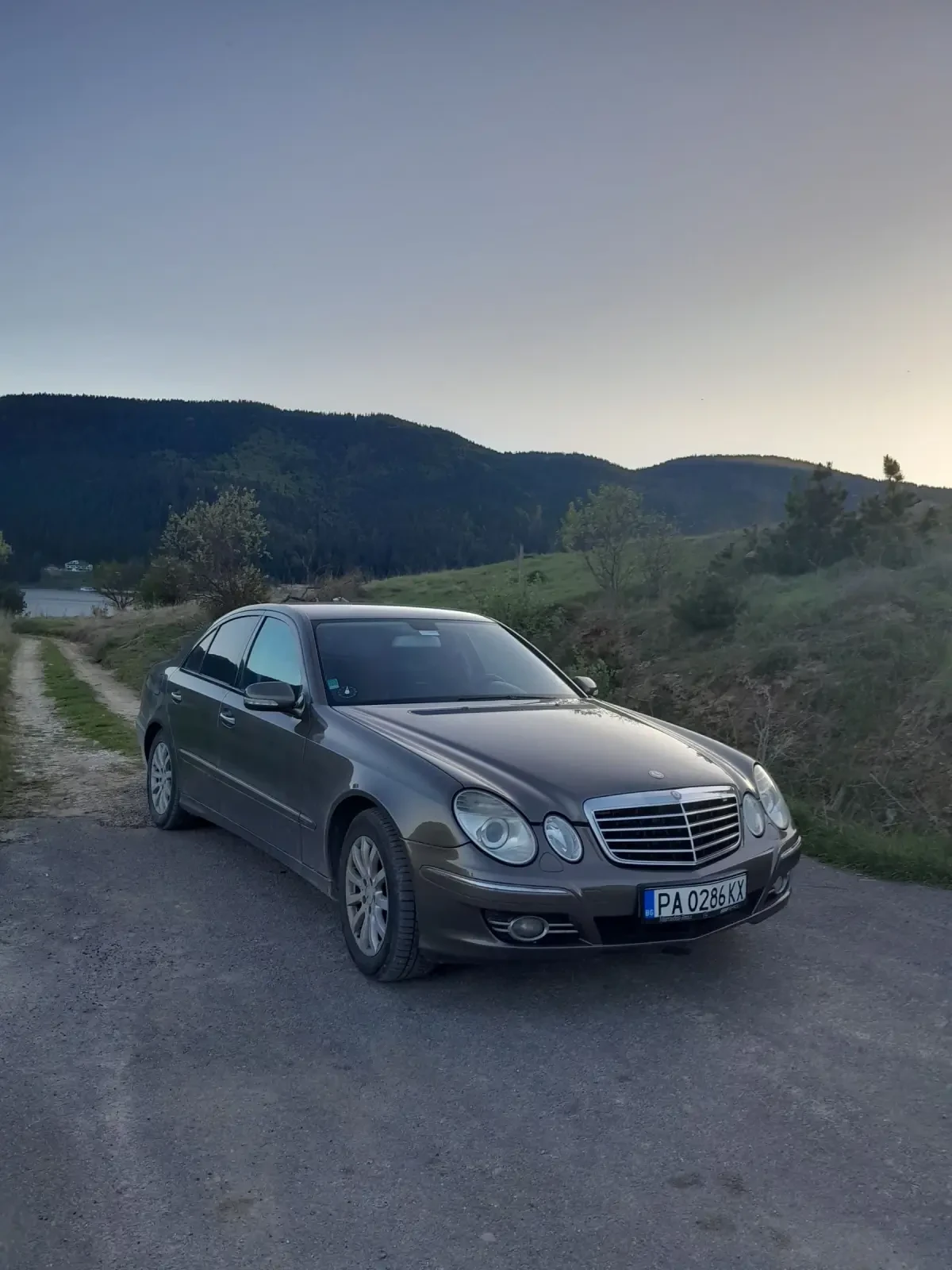 Mercedes-Benz E 320, снимка 3 - Автомобили и джипове - 54804838