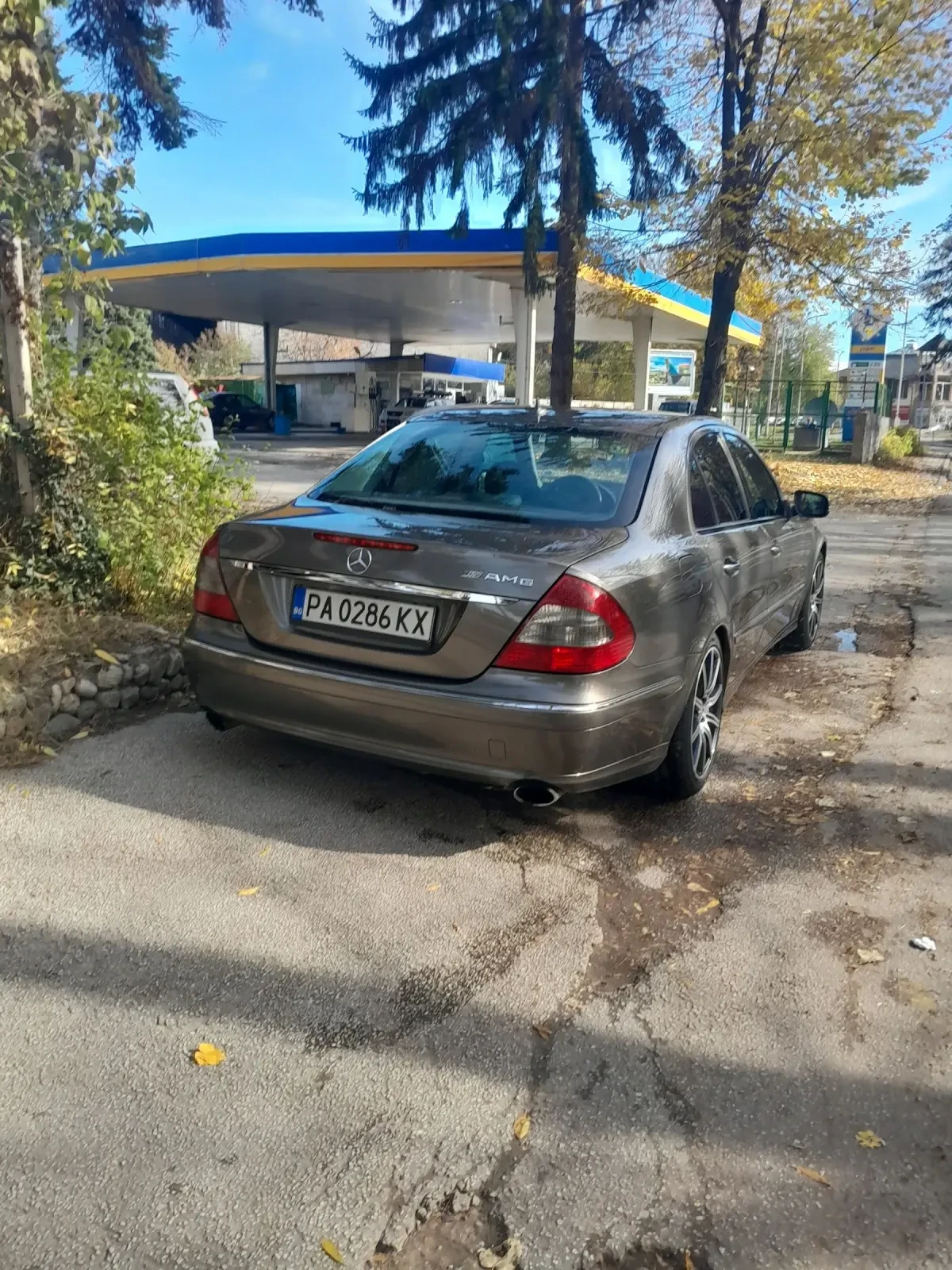 Mercedes-Benz E 320, снимка 4 - Автомобили и джипове - 54183626