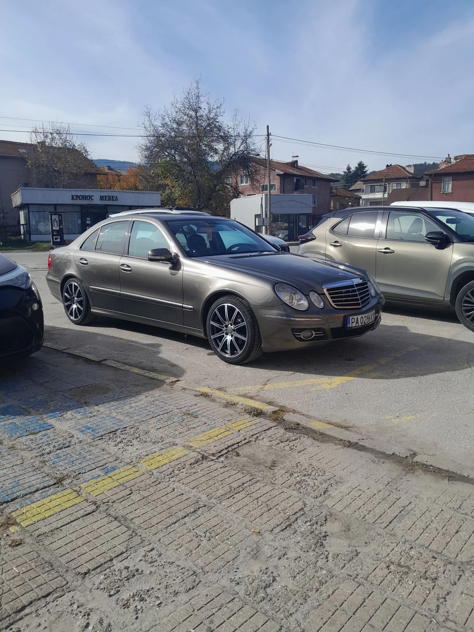 Mercedes-Benz E 320