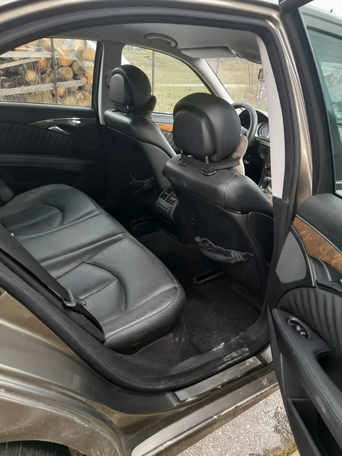 Mercedes-Benz E 320, снимка 10 - Автомобили и джипове - 54183626