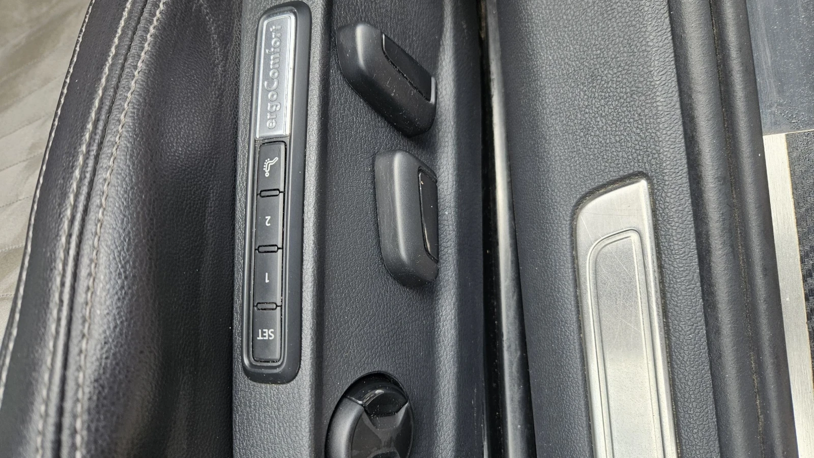 VW Passat  2.0tdi 190ph Highline , снимка 17 - Автомобили и джипове - 54243628