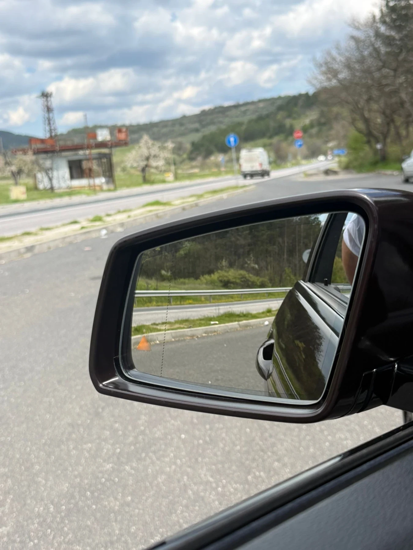 Mercedes-Benz E 350, снимка 15 - Автомобили и джипове - 54270352