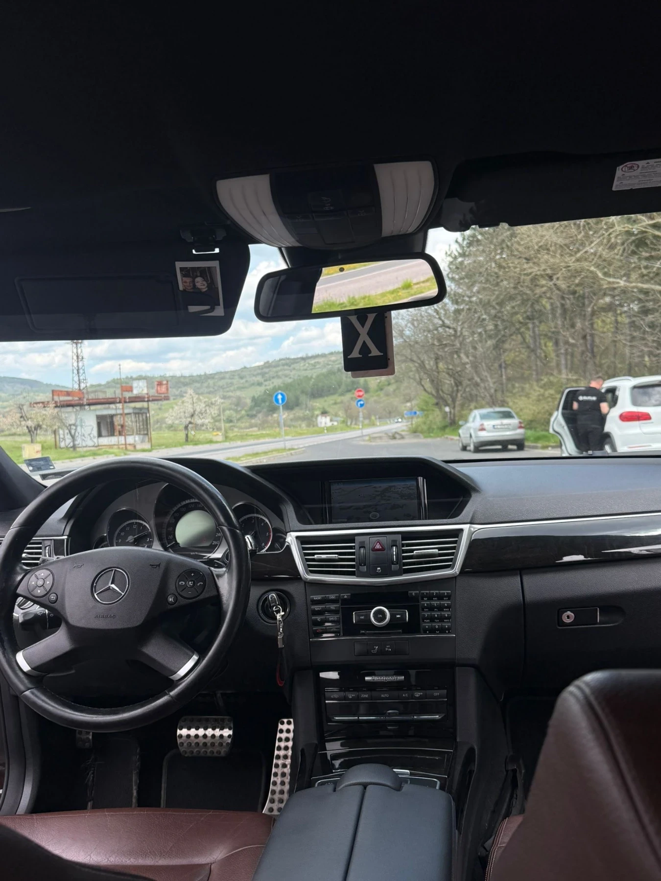 Mercedes-Benz E 350, снимка 10 - Автомобили и джипове - 54270352