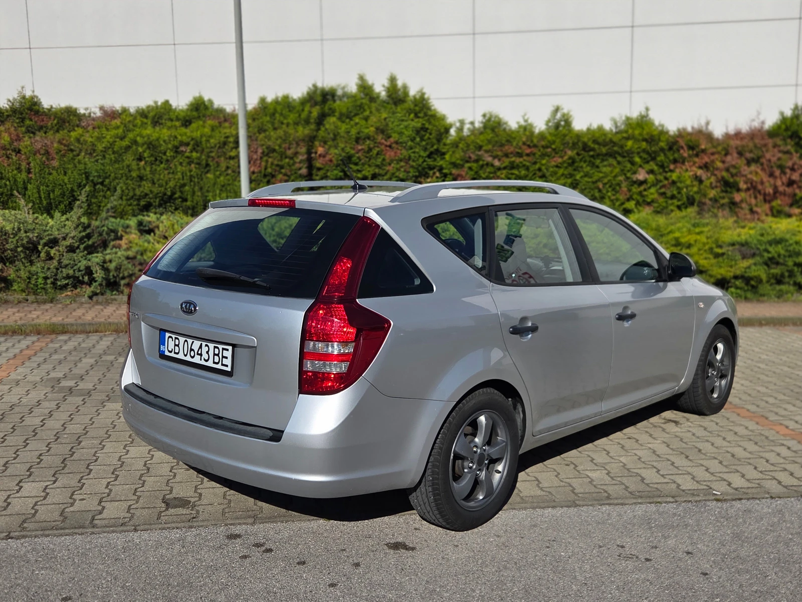 Kia Ceed 1.4i Фабрична газ* Напълно обслужена* 