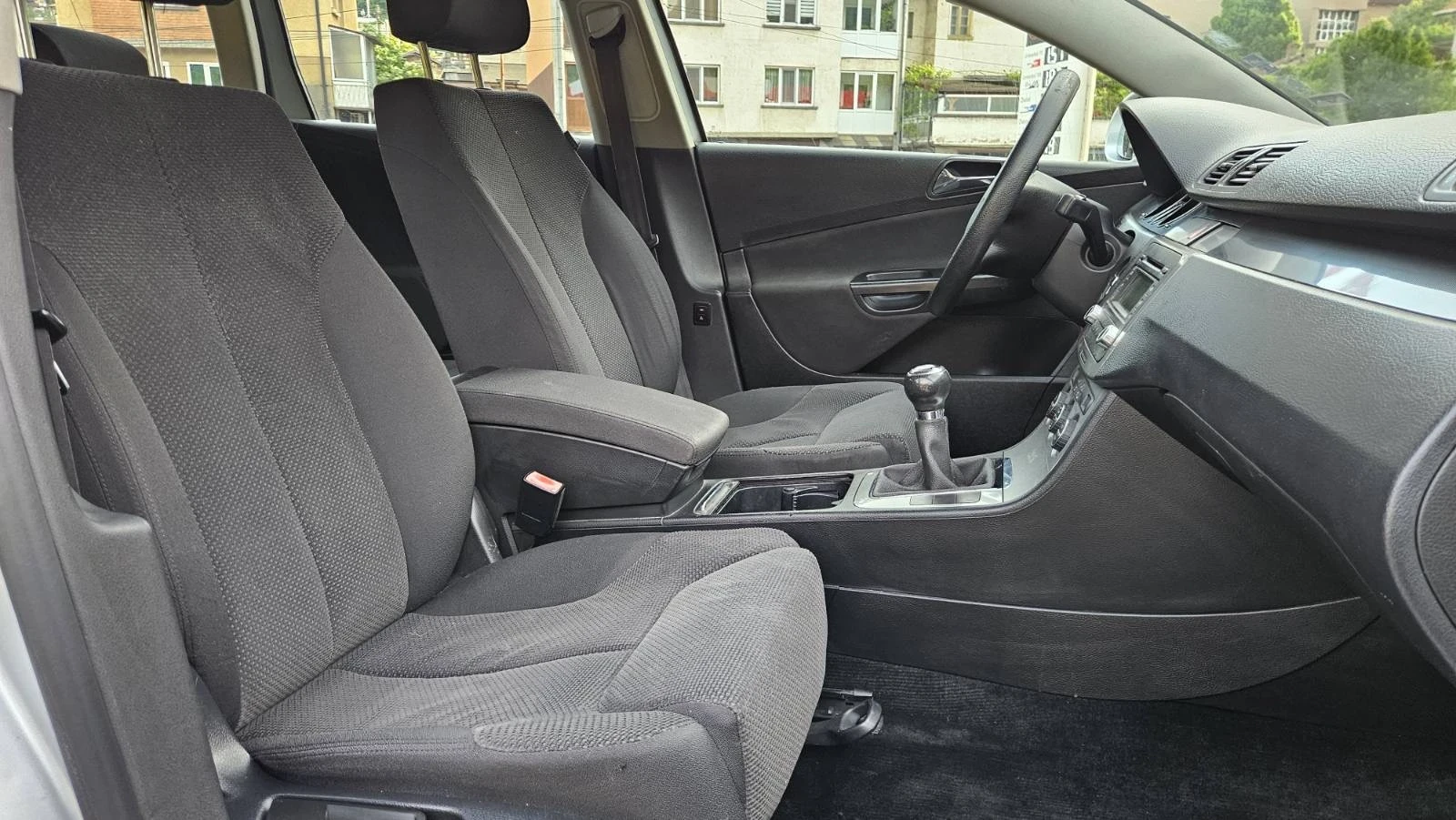 VW Passat, снимка 8 - Автомобили и джипове - 54640986